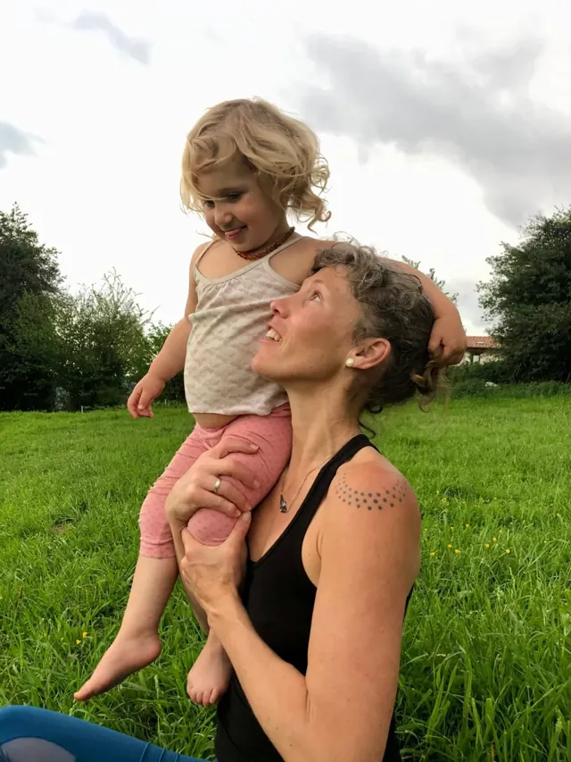 Chandra Zas with her daughter