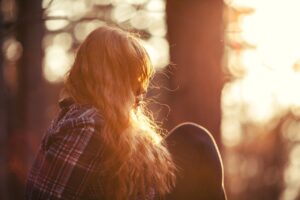 girl, sunset, atmospheric-1287375.jpg