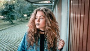 Curly Hair Culture and Tolerating